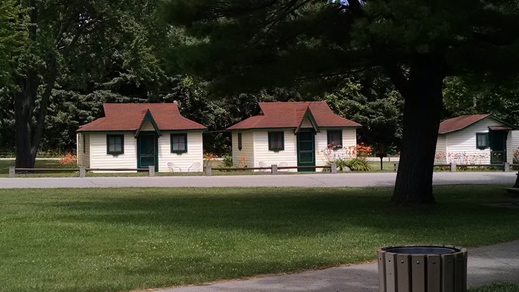 Cozy Cabins | 7992 Lakeshore Rd, Fort Gratiot Twp, MI 48059, USA | Phone: (810) 327-6310