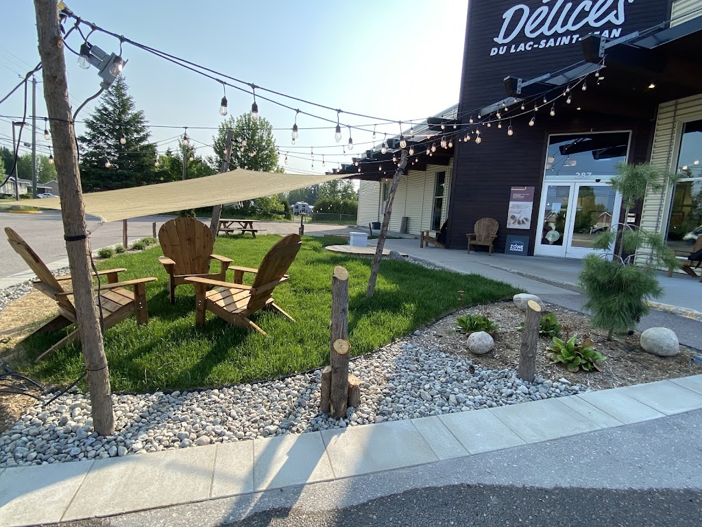 Délices du Lac-Saint-Jean | 287 Rue de lÉglise, Albanel, QC G8M 3J9, Canada | Phone: (418) 279-5921