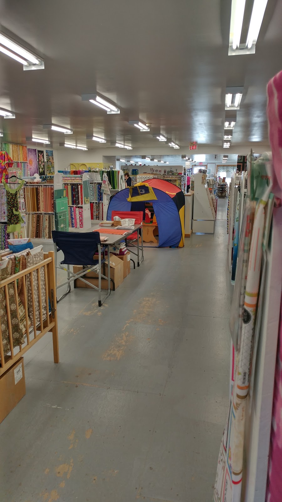 Avonport Discount Centre | 12725 Nova Scotia Trunk 1, Avonport, NS B0P 1B0, Canada | Phone: (902) 542-3247