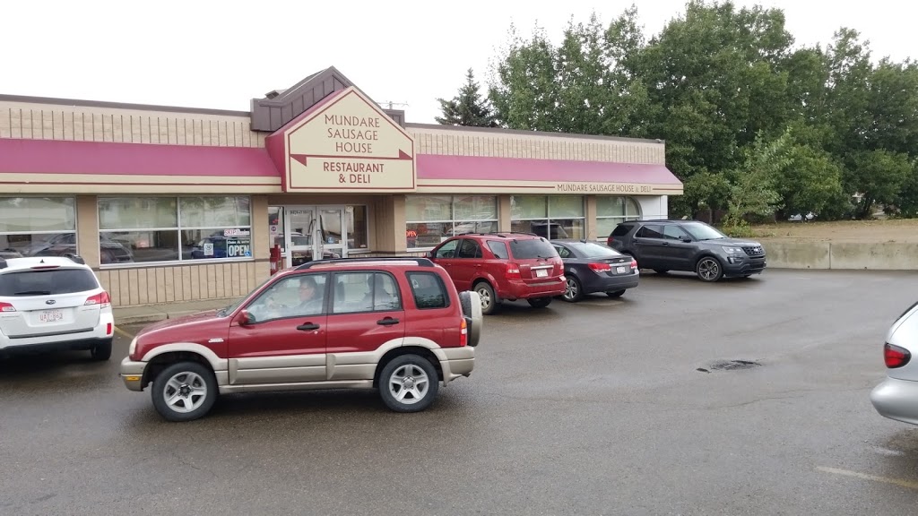 Uncle Eds Resturant | 4824 118 Ave NW, Edmonton, AB T5W 1B4, Canada | Phone: (780) 471-1010