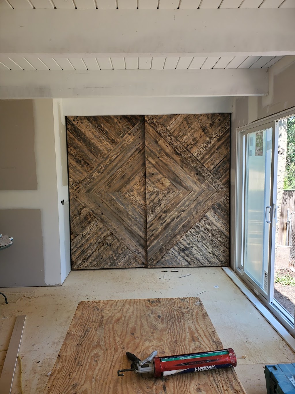 Flush Finishing | 3 Kemp Ave, Red Deer, AB T4P 3M3, Canada | Phone: (403) 550-3285