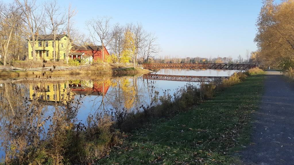 Fishing Dock | Hamilton, ON L3M, Canada | Phone: (416) 671-1975