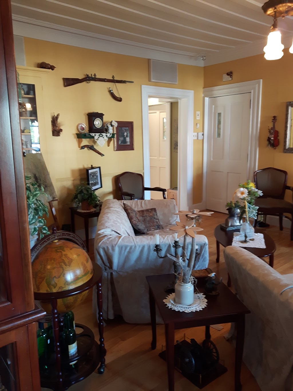 Auberge la Marguerite | 88 Chemin des Pionniers E, LIslet, QC G0R 2B0, Canada | Phone: (418) 247-5454