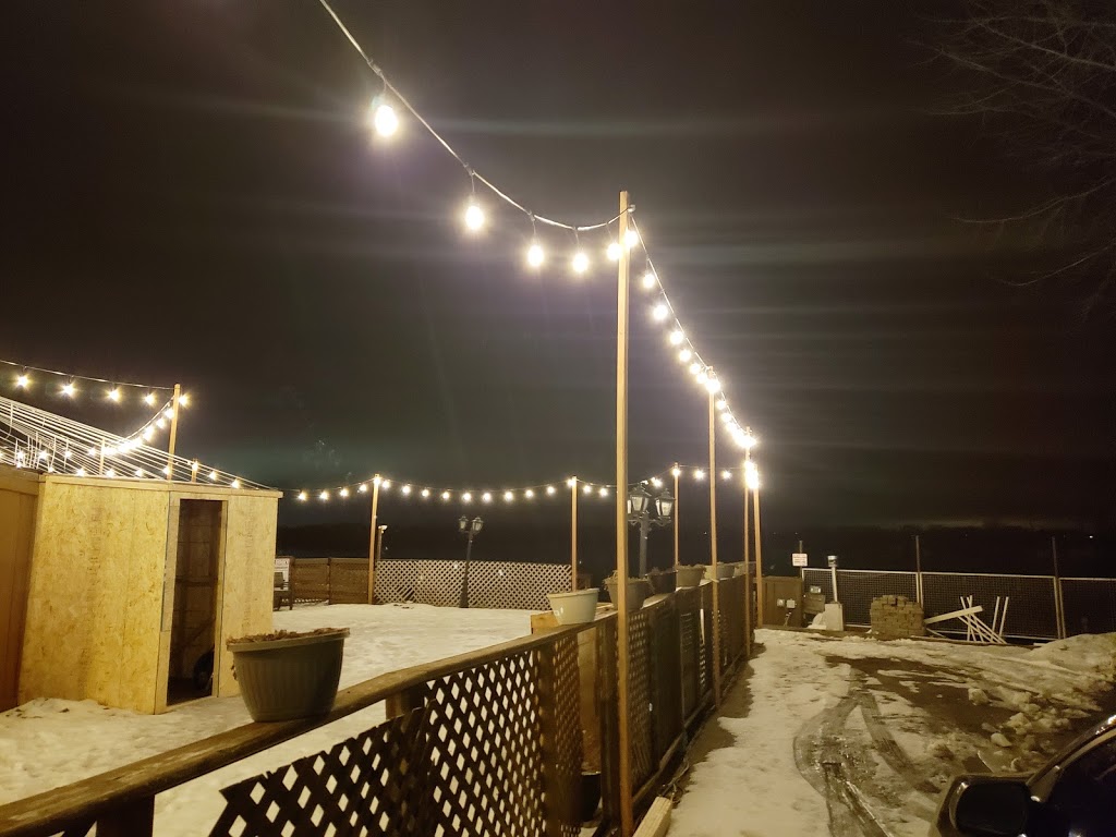 Veau De Ville | Saint-Sulpice, QC J5W 3X2, Canada | Phone: (450) 589-7272