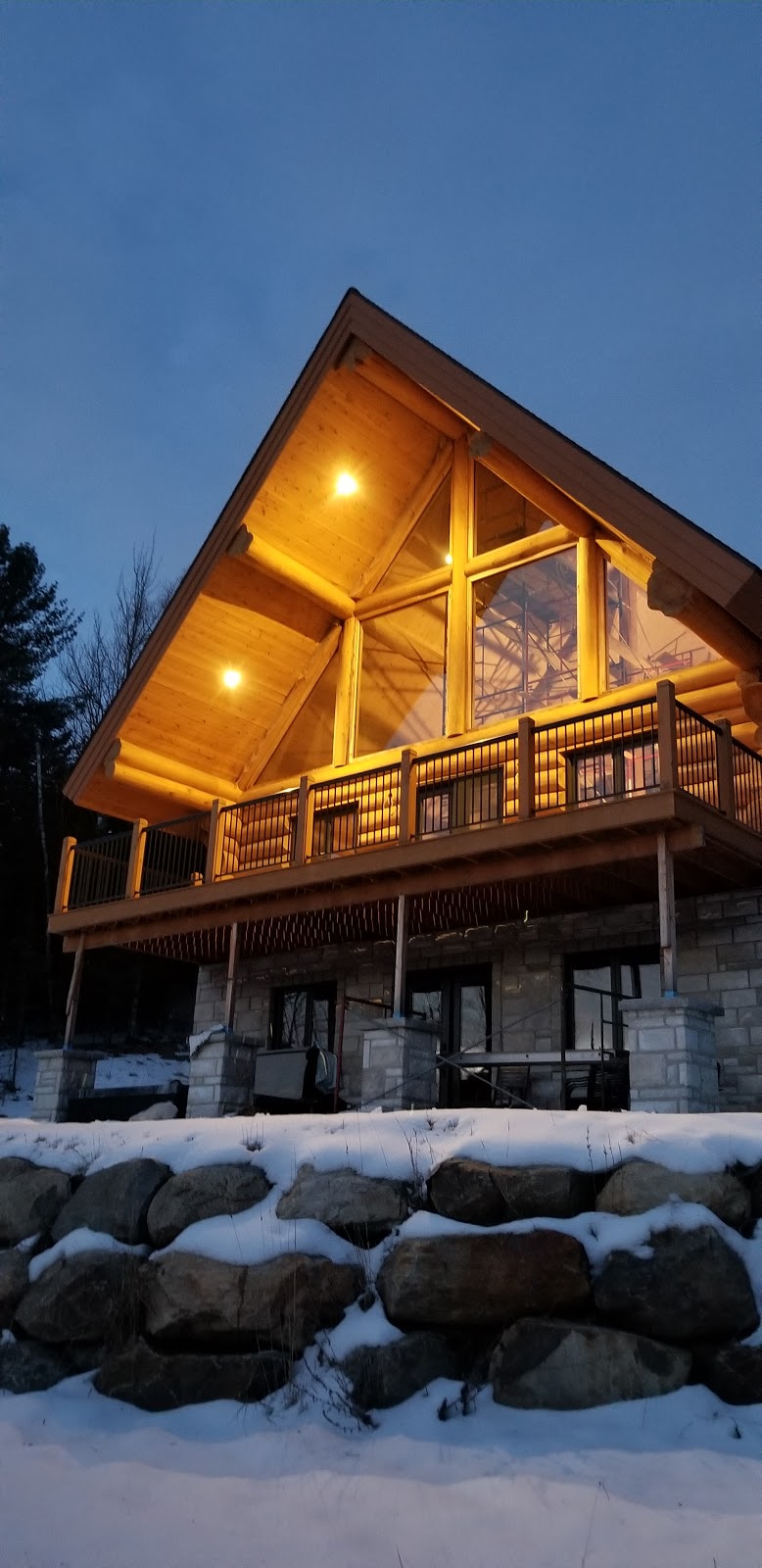 Maison Anagnostou Charbonneau | 61 Rue des Passerins, Saint-Jean-de-Matha, QC J0K, 61 Rue des Passerins, Saint-Jean-de-Matha, QC J0K 2S0, Canada | Phone: (514) 966-8559