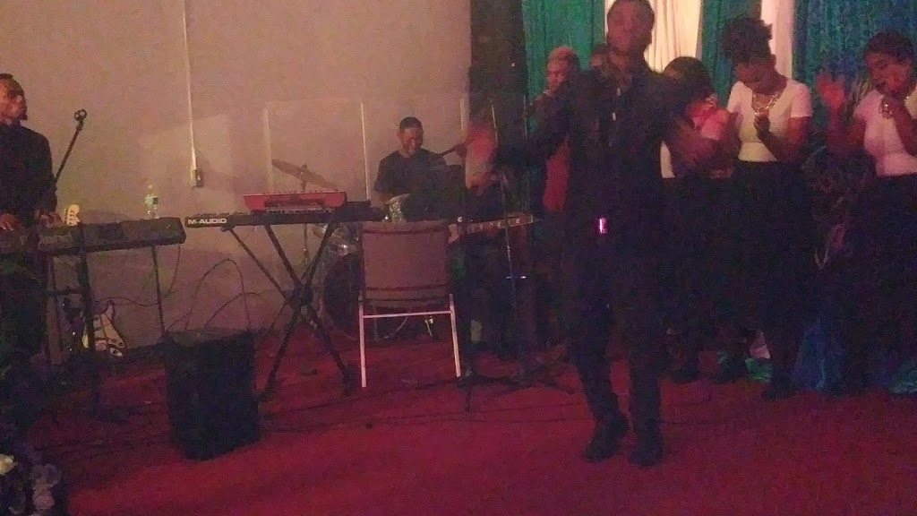 Foursquare Gospel Church | 955 Wilson Ave #13, North York, ON M3K 2A7, Canada | Phone: (416) 388-1471