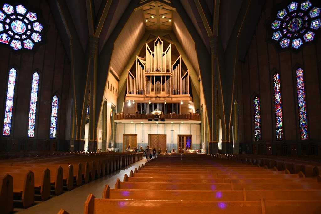 Sanctuaire Notre-Dame Du Cap | 626 Rue Notre-Dame E, Trois-Rivières, QC G8T 4G9, Canada | Phone: (819) 374-2441 ext. 0