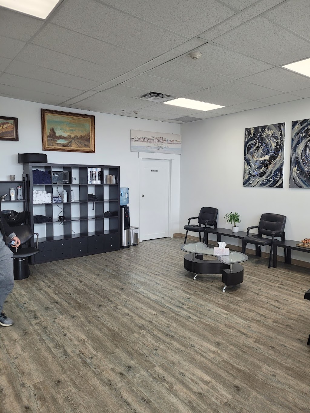 Sharp Barber | 5243 55 Ave NW unit 109, Edmonton, AB T6B 3V1, Canada | Phone: (780) 540-1152