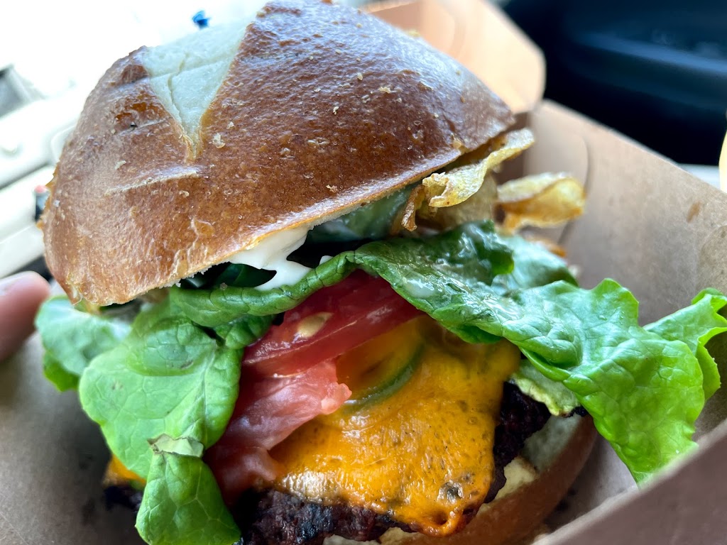 Burger Revolution | 34 Monogram Pl, Trenton, ON K8V 5P8, Canada | Phone: (613) 392-2288