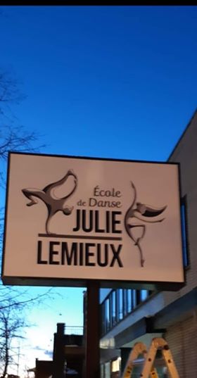 Ecole De Danse Julie Lemieux | 2805 Rue Allard, Montréal, QC H4E 2M1, Canada | Phone: (514) 761-3100