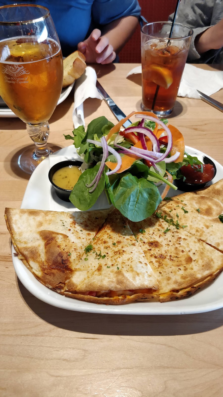 Boston Pizza | 6254 Currents Dr NW, Edmonton, AB T6W 0L7, Canada | Phone: (780) 705-2553