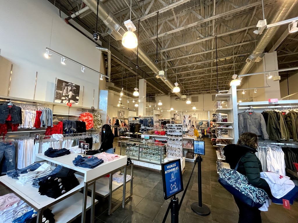 GUESS Factory | 8771 lAcadie Boulevard, Montreal, QC H4N 3K1, Canada | Phone: (514) 905-1816