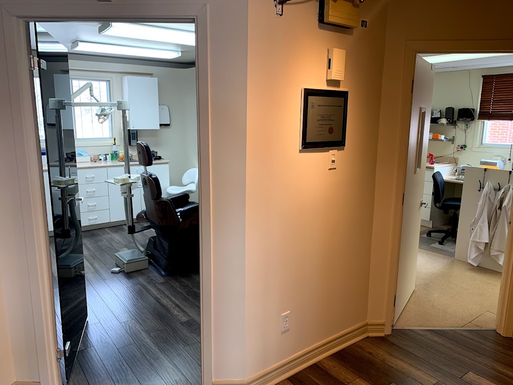 Denturologistes du Quartier | 3025 Ch. de Chambly, Longueuil, QC J4L 1N3, Canada | Phone: (450) 679-2626