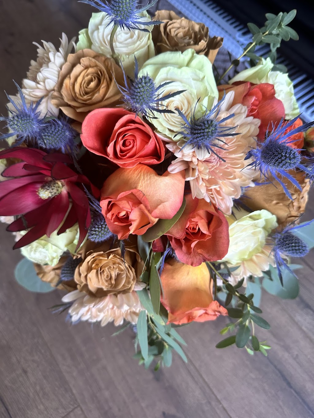 Bloom wildly flowers and gifts | 3770 Selkirk Ave, Powell River, BC V8A 3C1, Canada | Phone: (604) 489-3384