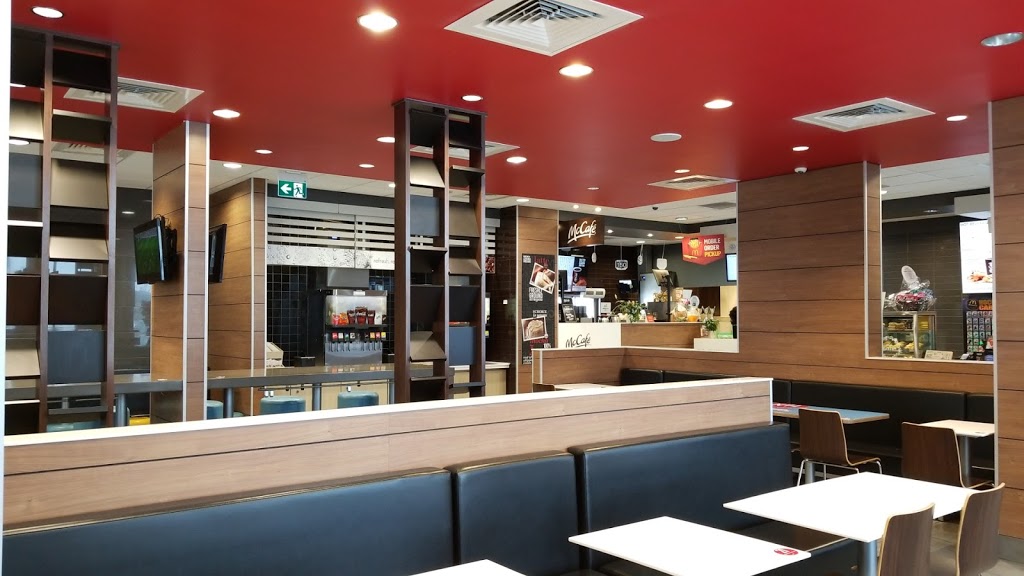 McDonalds | 1736 Stone Church Rd E, Stoney Creek, ON L8J 0B4, Canada | Phone: (905) 383-4756