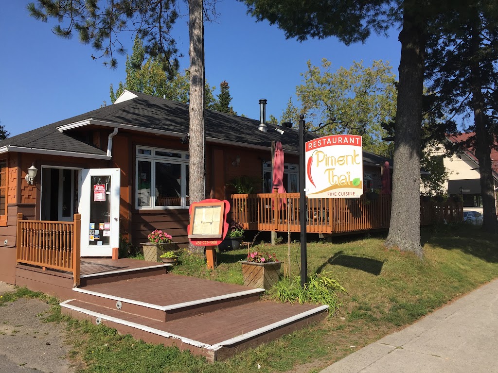Restaurant Piment Thaï | 401 Rue Principale, Saint-Sauveur, QC J0R 1R0, Canada | Phone: (450) 227-3800