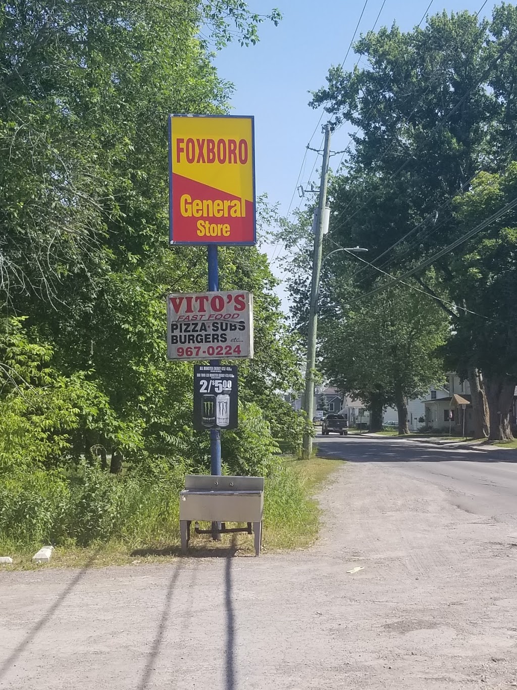 Foxboro General Store | 432 Ashley St, Foxboro, ON K0K 2B0, Canada | Phone: (613) 967-2456