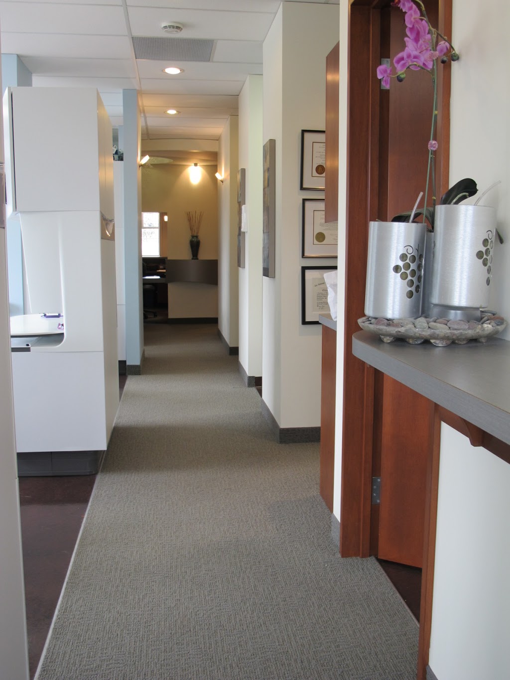 Calgary Fine Dentistry | 1910 20 Ave NW, Calgary, AB T2M 1H5, Canada | Phone: (403) 284-3061