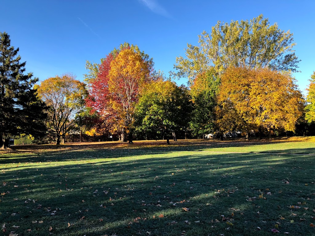 Red Pine Park | 11 Redpine Dr, Nepean, ON K2E 6T3, Canada | Phone: (613) 580-2595
