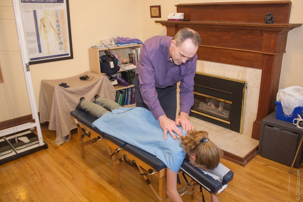 Loving Life Chiropractic | 842 Byron Ave, Ottawa, ON K2A 0H8, Canada | Phone: (613) 725-2525