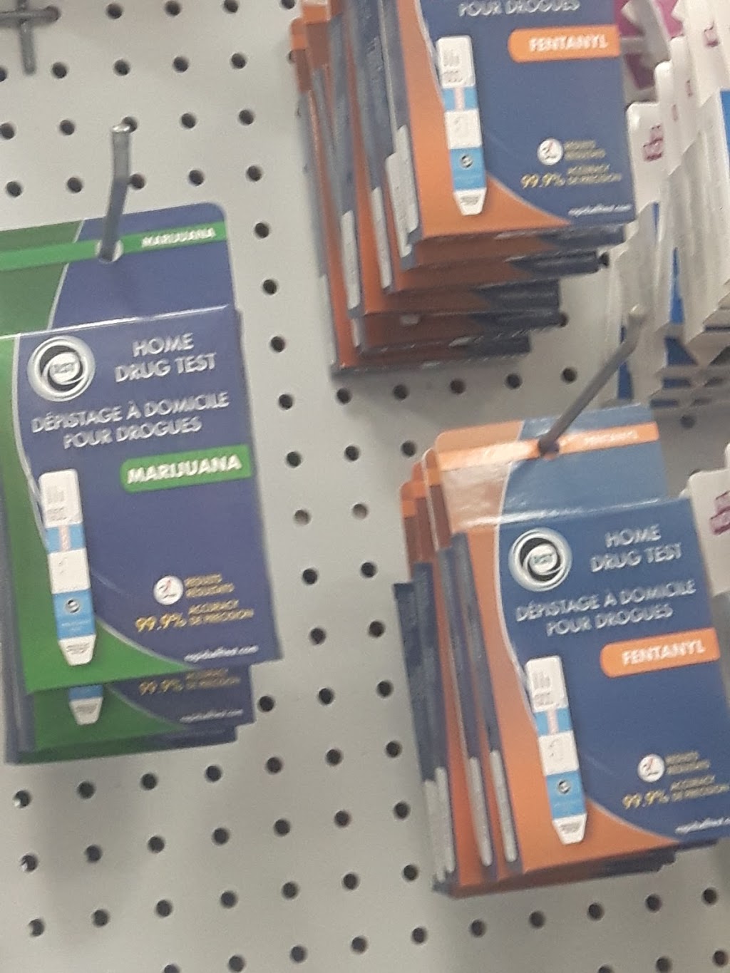 Dollar Tree | L3, 420 Vansickle Rd Rr3, St. Catharines, ON L2R 6P9, Canada | Phone: (905) 988-9565