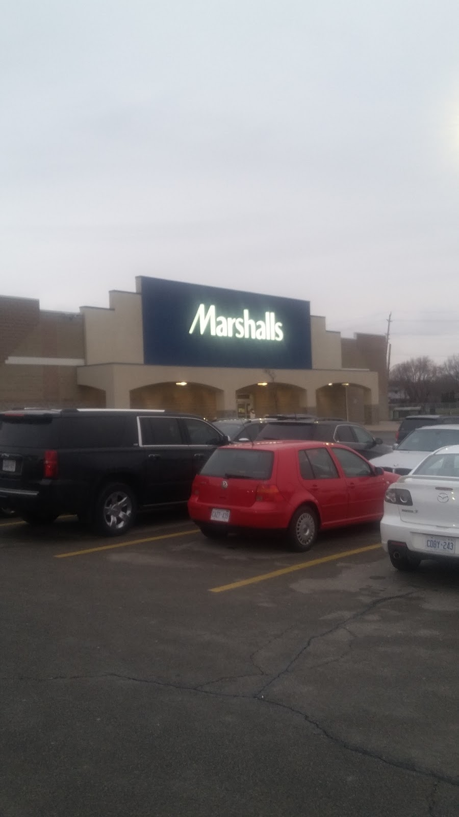 Marshalls | 1250 Brant St, Burlington, ON L7P 1X8, Canada | Phone: (905) 332-6731