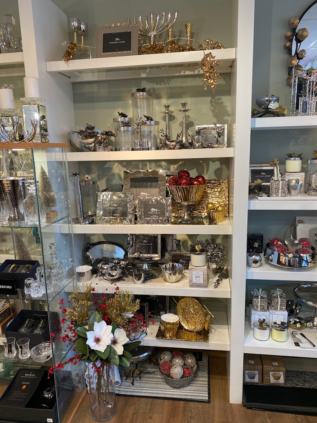Pizazz Gifts | 3131 Edgemont Blvd, North Vancouver, BC V7R 2N7, Canada | Phone: (778) 340-7660