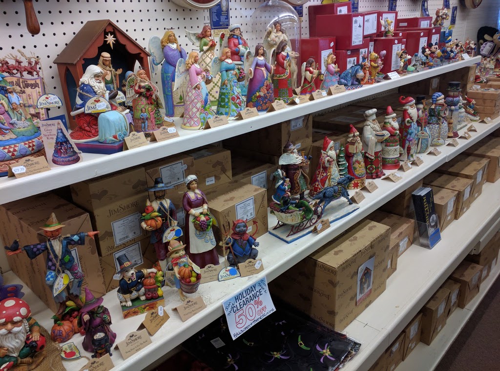 Karlas Christmas Shoppe | 500 Riverside Dr, Clayton, NY 13624, USA | Phone: (315) 686-1906