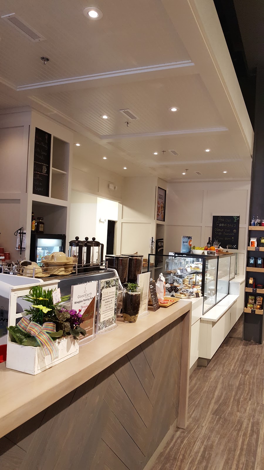 Good Earth Coffeehouse | 3806 Albert St #1270, Regina, SK S4S 3R3, Canada | Phone: (306) 757-5707