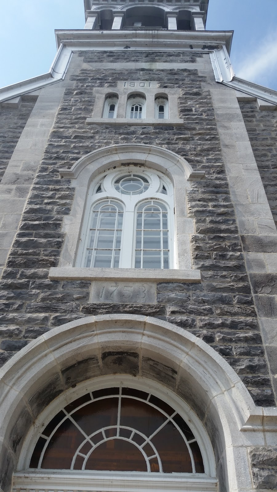 Sainte-Jeanne-de-Chantal | 1 Rue de lÉglise, Notre-Dame-de-lÎle-Perrot, QC J7V 8P4, Canada | Phone: (514) 453-2125
