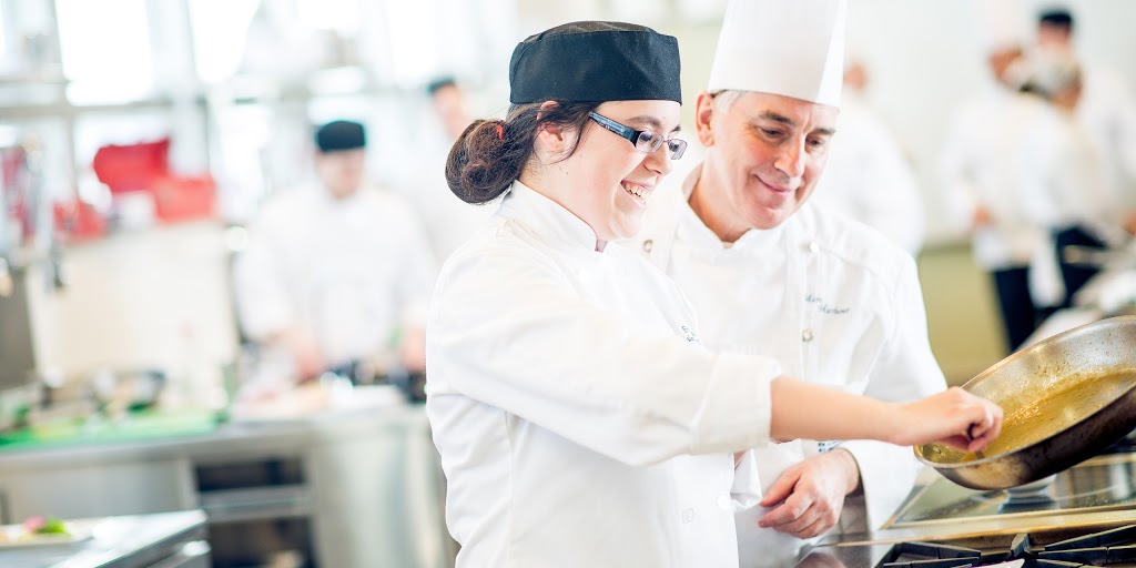 School Hotel Fierbourg | 337 76e Rue O, Québec, QC G1H 4R4, Canada | Phone: (877) 992-3782
