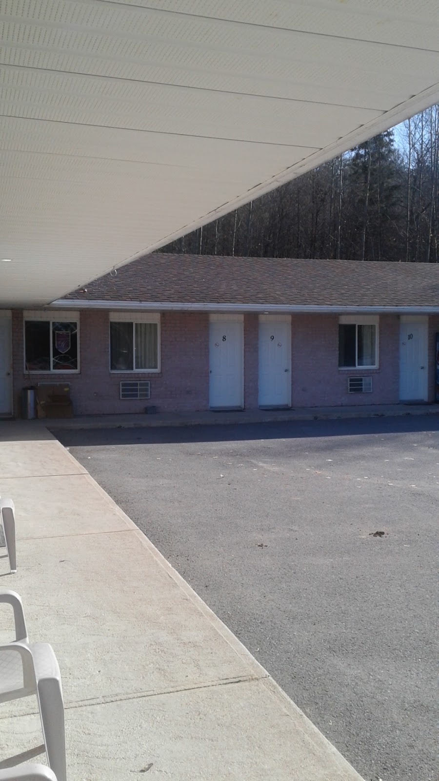 Motel Bryson | 380 QC-148, Bryson, QC J0X 1H0, Canada | Phone: (819) 648-2161