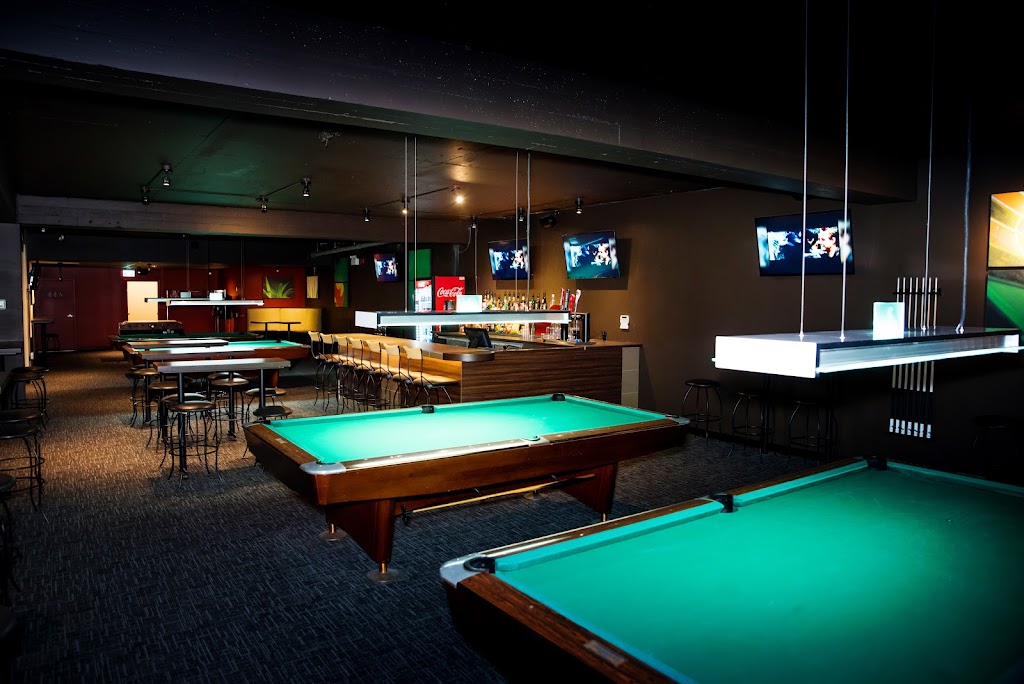 La Baraque | 137 Rue Notre Dame O, Thetford Mines, QC G6G 1J4, Canada | Phone: (418) 338-3922