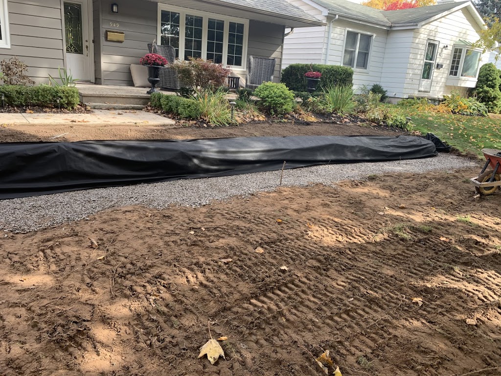Decomax landscaping | 650 Pritchard Rd, Hamilton, ON L8W 3P6, Canada | Phone: (289) 689-7087