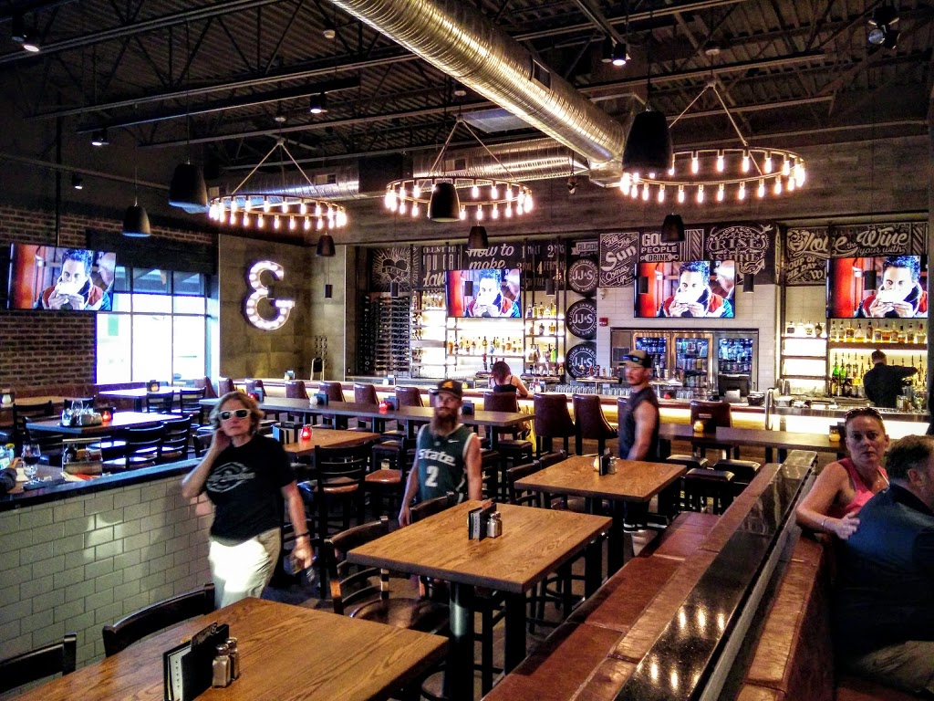 State & Main Kitchen & Bar | SE, 30 Market Blvd SW #201, Airdrie, AB T4A 0K9, Canada | Phone: (403) 948-0071