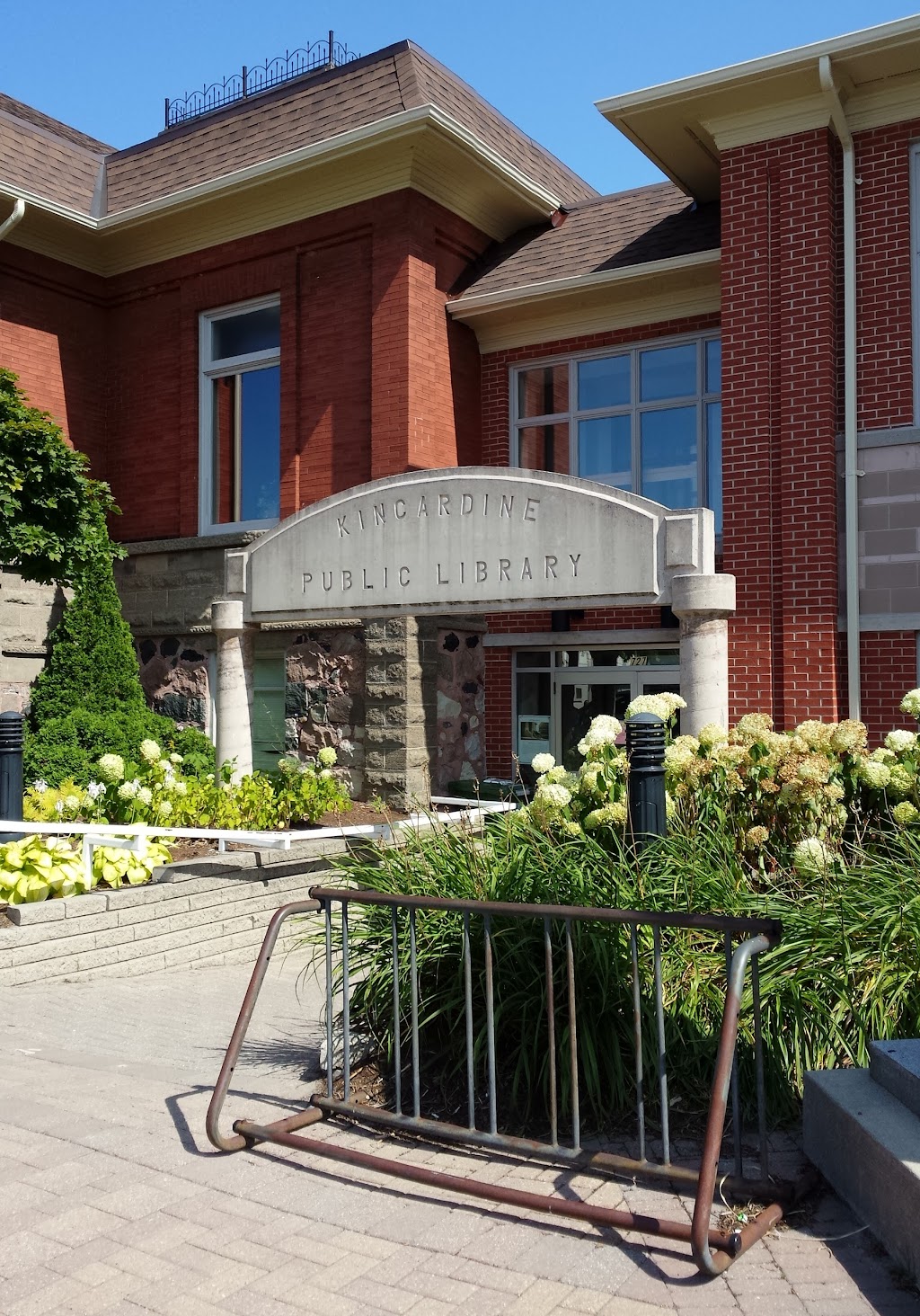 Kincardine Library | 727 Queen St, Kincardine, ON N2Z 1Z9, Canada | Phone: (519) 396-3289