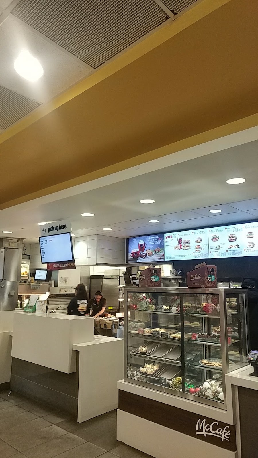 McDonalds | 300 Confederation Dr, Saskatoon, SK S7L 1J2, Canada | Phone: (306) 382-3420