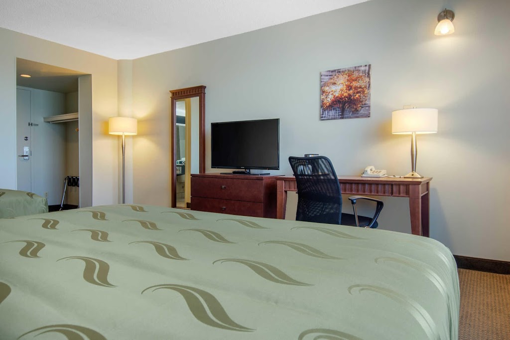 Quality Hotel Centre de Congrès | 725 Boulevard du Séminaire N, Saint-Jean-sur-Richelieu, QC J3B 8H1, Canada | Phone: (450) 348-7376