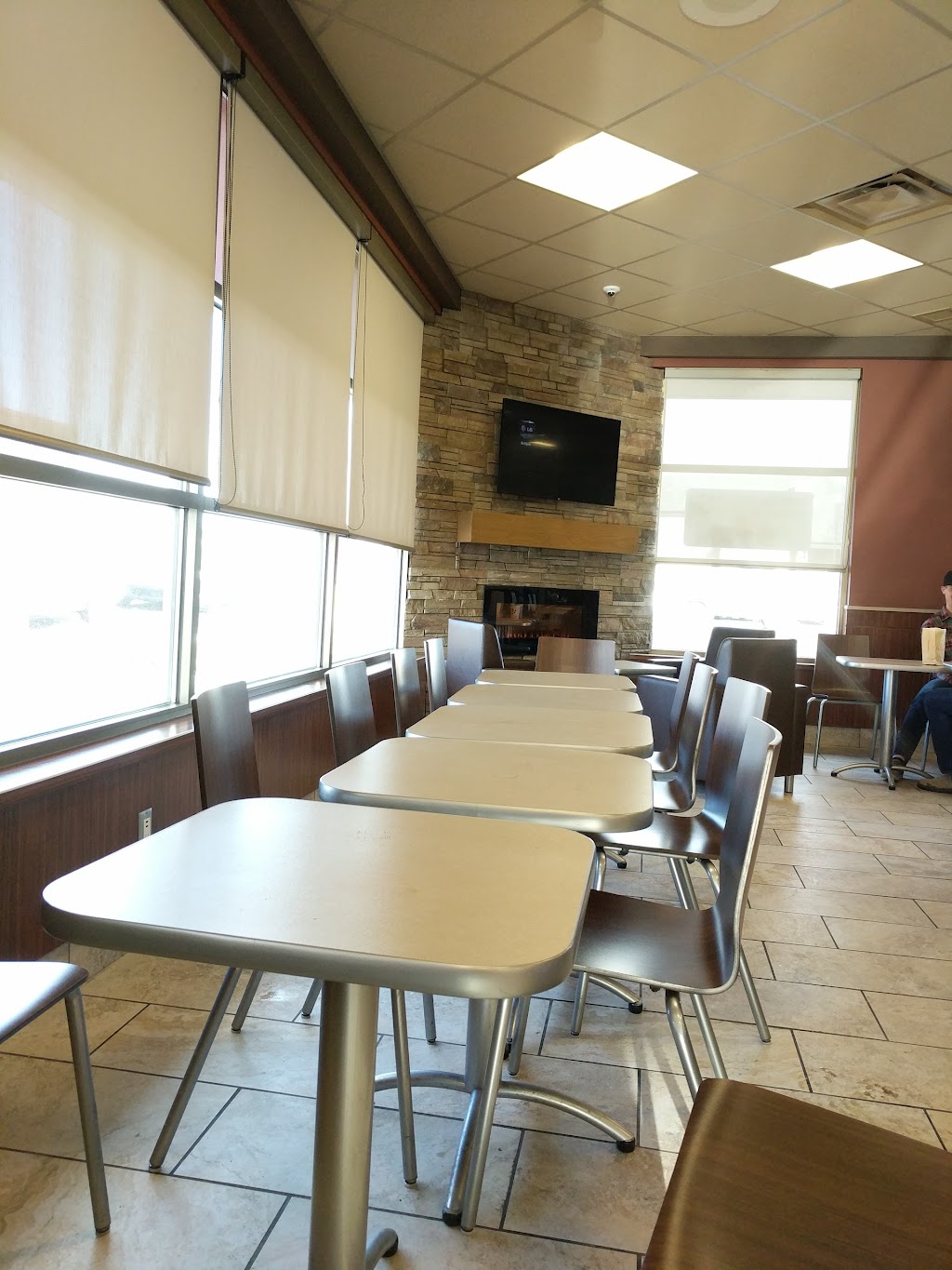 Tim Hortons | 898 Heritage Blvd W, Lethbridge, AB T1K 7V5, Canada | Phone: (403) 320-0486