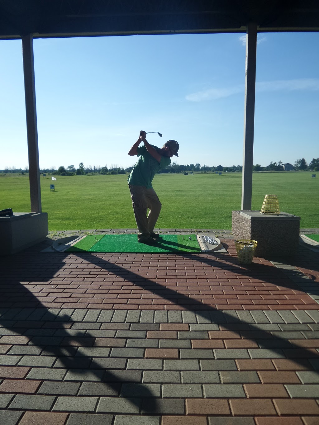 On The Green Driving Range & Mini Golf | 5510 Limebank Rd, Gloucester, ON K1X 1E9, Canada | Phone: (613) 822-2616