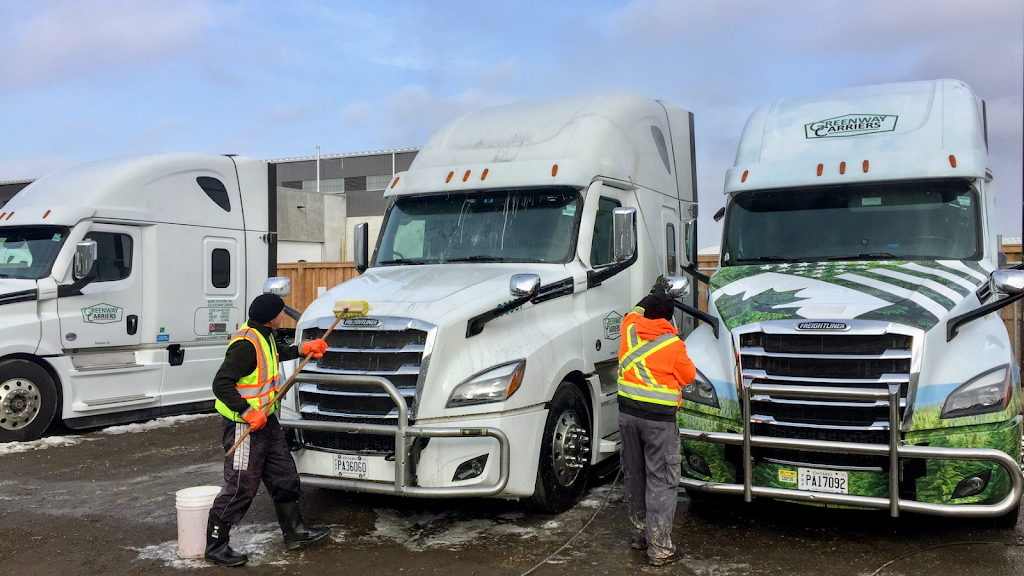 Pro-Clean Mobile Wash | 2605 Summerville Ct, Mississauga, ON L4X 0A2, Canada | Phone: (905) 277-4848