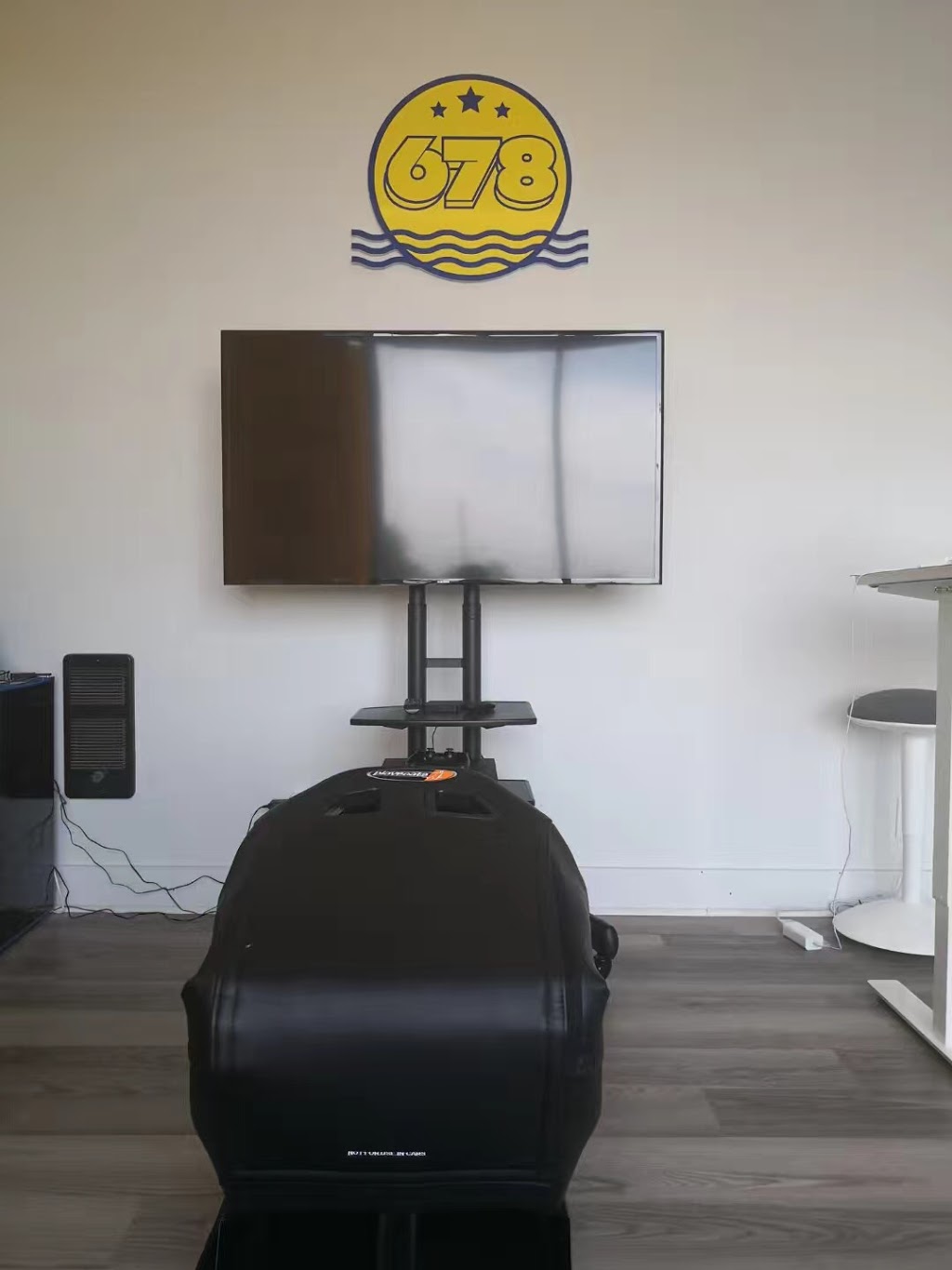678 AUTO | 1861 OConnor Dr, North York, ON M4A 1X1, Canada | Phone: (416) 759-9996