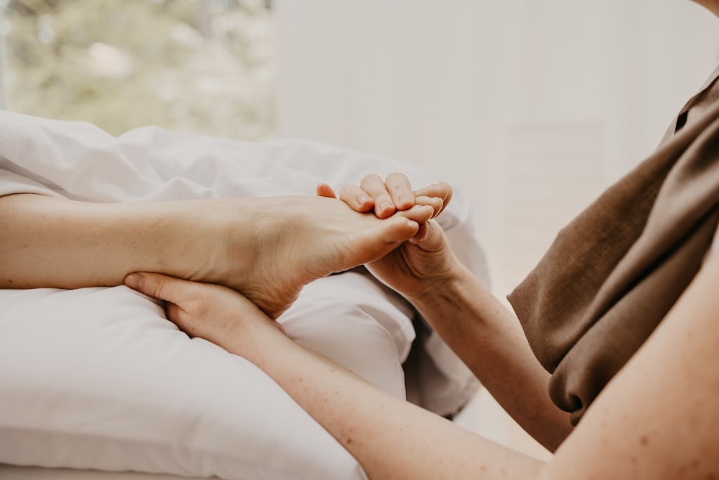 Gabriola Reflexology | Ananda Wellness | 1547 Wild Cherry Terrace, Gabriola, BC V0R 1X5, Canada | Phone: (250) 816-0442