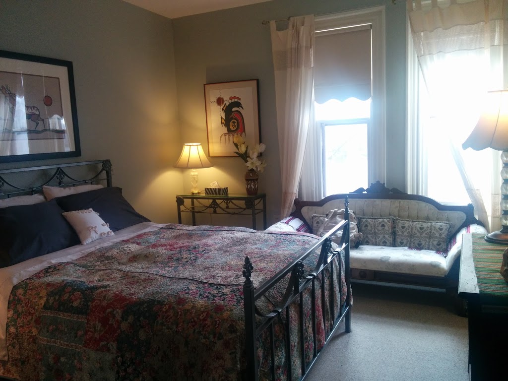 Turtle Island Bed And Breakfast | 415 Stone St S, Gananoque, ON K7G 2A6, Canada | Phone: (613) 382-7261