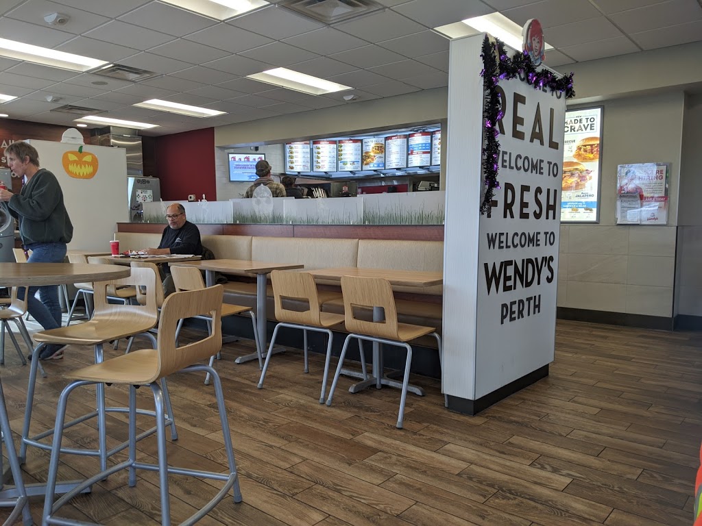 Wendys | 115 Dufferin St, Perth, ON K7H 3A5, Canada | Phone: (613) 267-7172