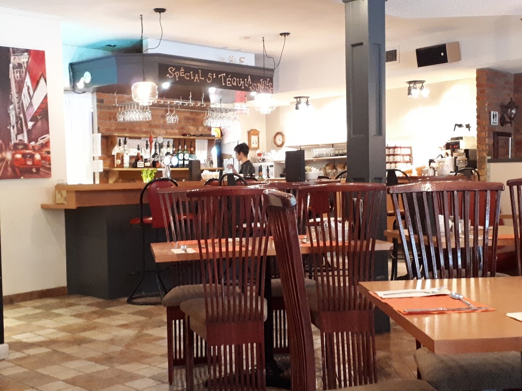 Restaurant Normandie | 664 Boulevard Renault, Beauceville, QC G5X 1M4, Canada | Phone: (418) 774-3719
