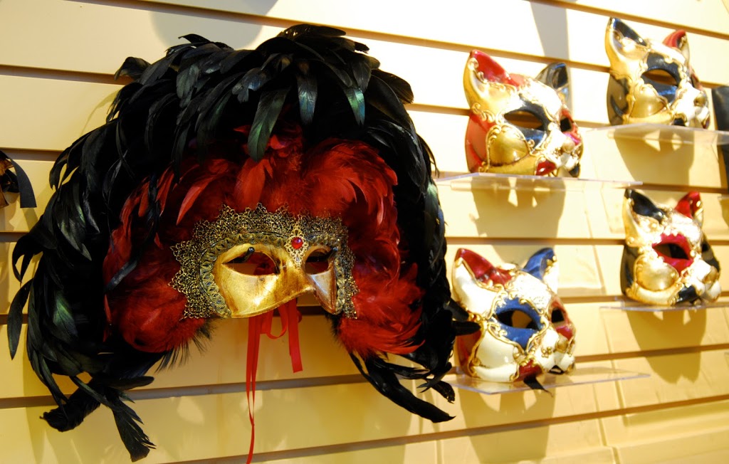 Garden of Eden | 1483 Douglas St #106, Victoria, BC V8W 3K4, Canada | Phone: (250) 385-3523
