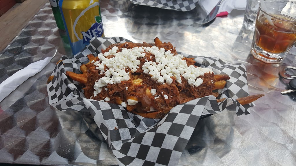 Bistro Manchester | 474 Route 105, Chelsea, QC J9B 1L2, Canada | Phone: (819) 827-7727