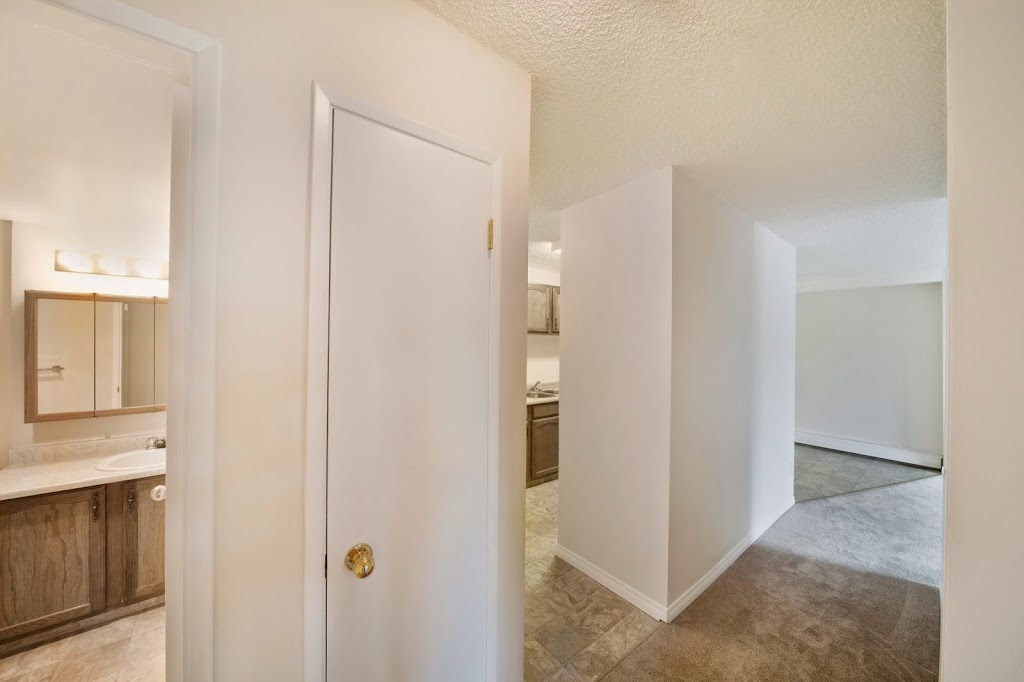 Riverbend Estates | 5045 Whitemud Rd NW, Edmonton, AB T6H 4Y7, Canada | Phone: (855) 327-3775