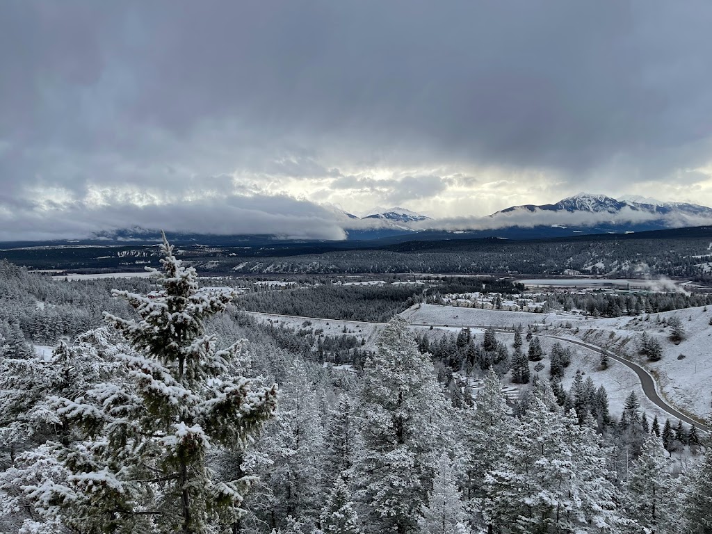 Rocky Mountain Springs Lodge | 5067 Madsen Rd, Radium Hot Springs, BC V0A 1M0, Canada | Phone: (250) 409-7999